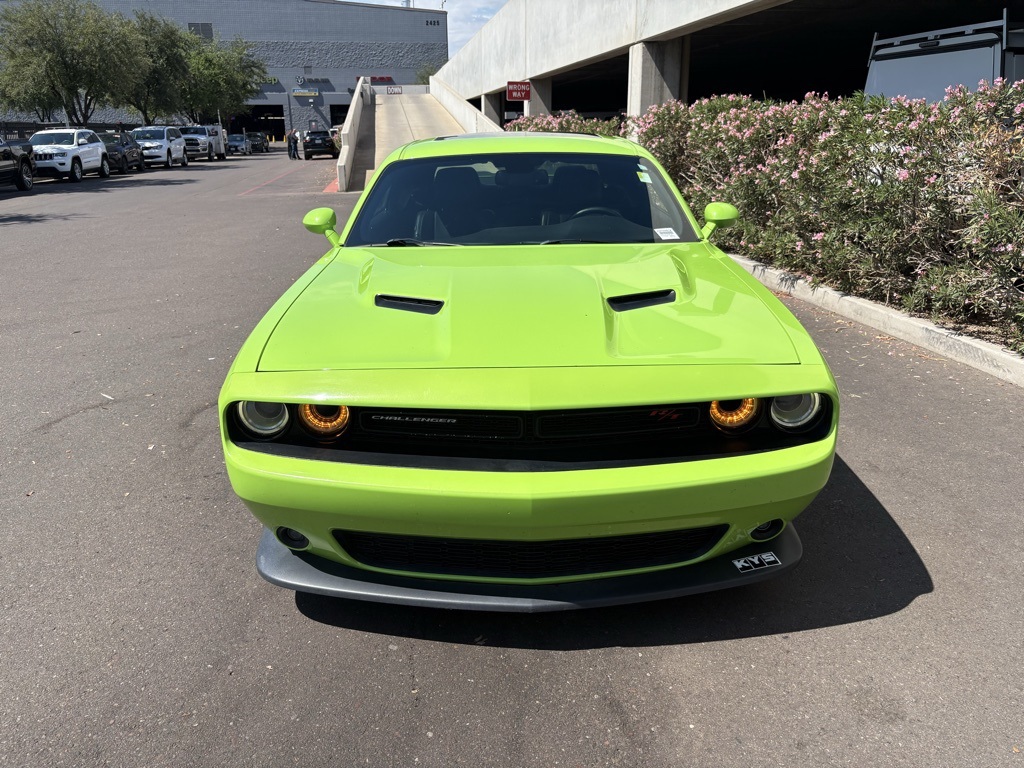 2015 Dodge Challenger SXT Plus photo 2