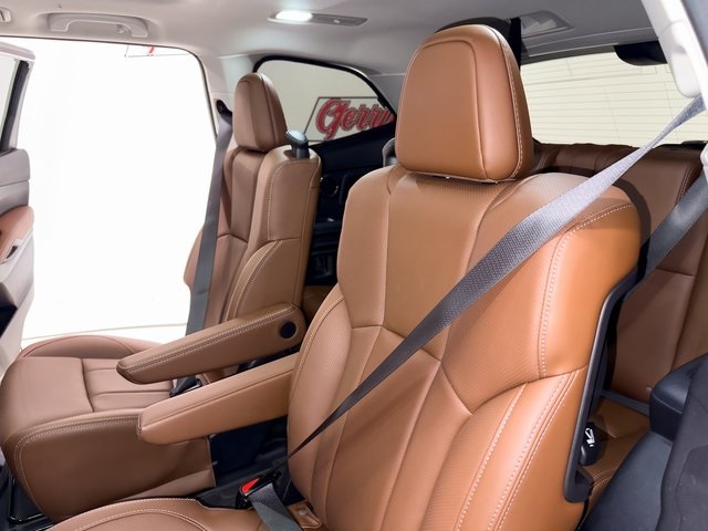 2024 Subaru Ascent Touring photo 17