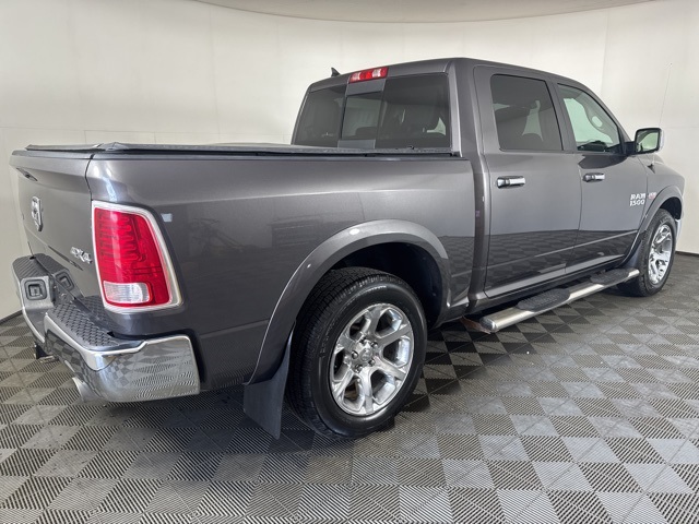 2015 Ram 1500 Laramie photo 3