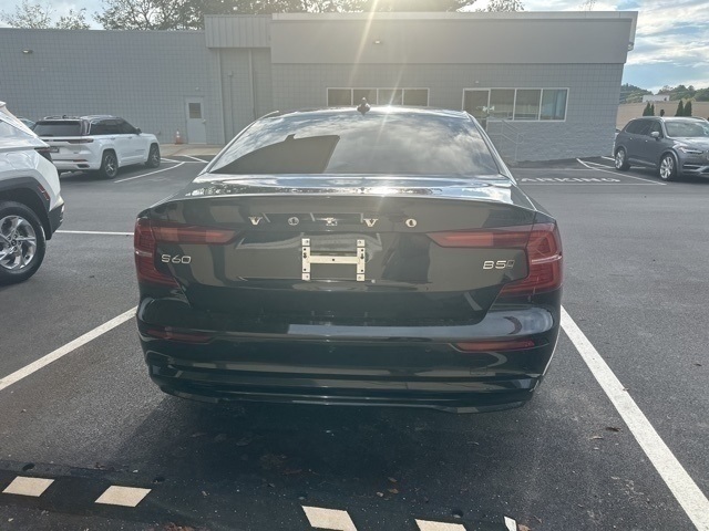 2025 Volvo S60 B5 Core photo 13
