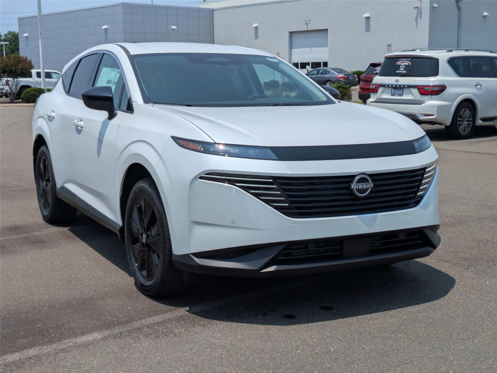 2025 Nissan Murano SV photo 2