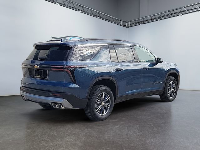 2026 Chevrolet Traverse photo 3
