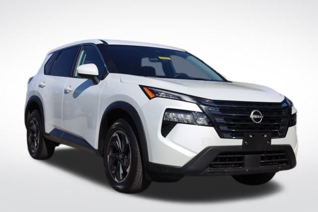2024 Nissan Rogue SV's photo