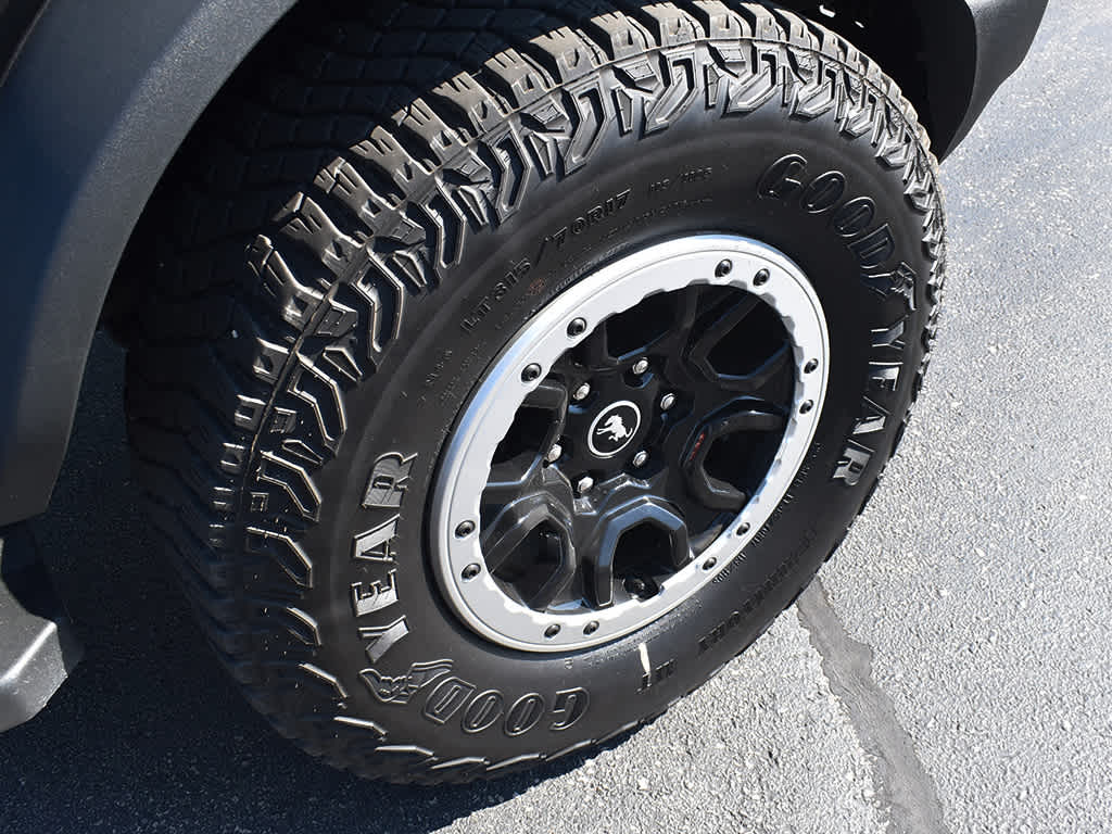 2022 Ford Bronco Outer Banks photo 8