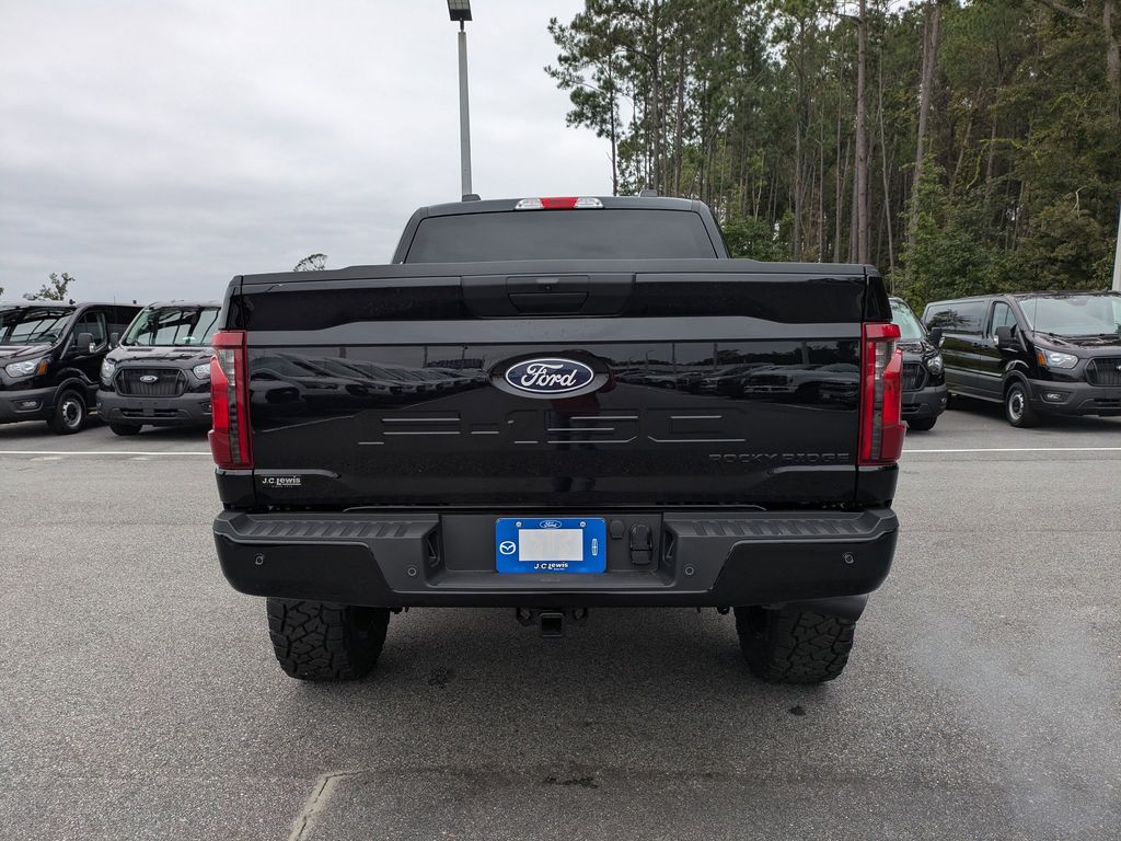 2025 Ford F-150 STX photo 4