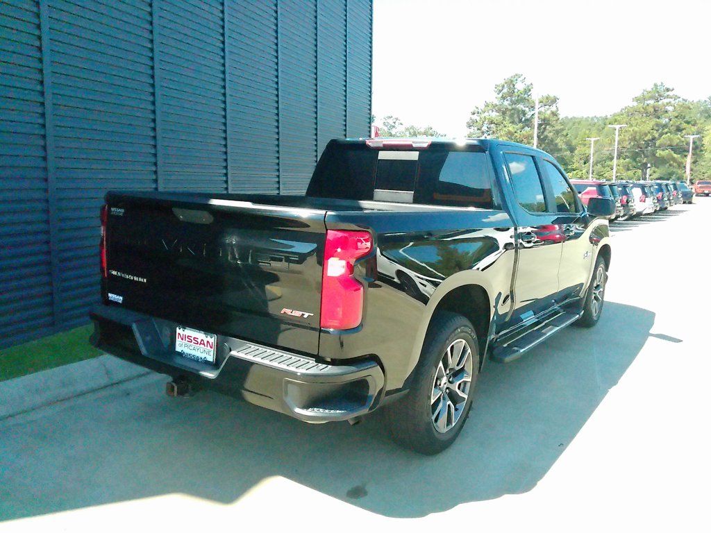 2020 Chevrolet Silverado 1500 RST photo 3
