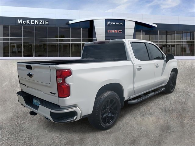 2024 Chevrolet Silverado 1500 RST photo 4