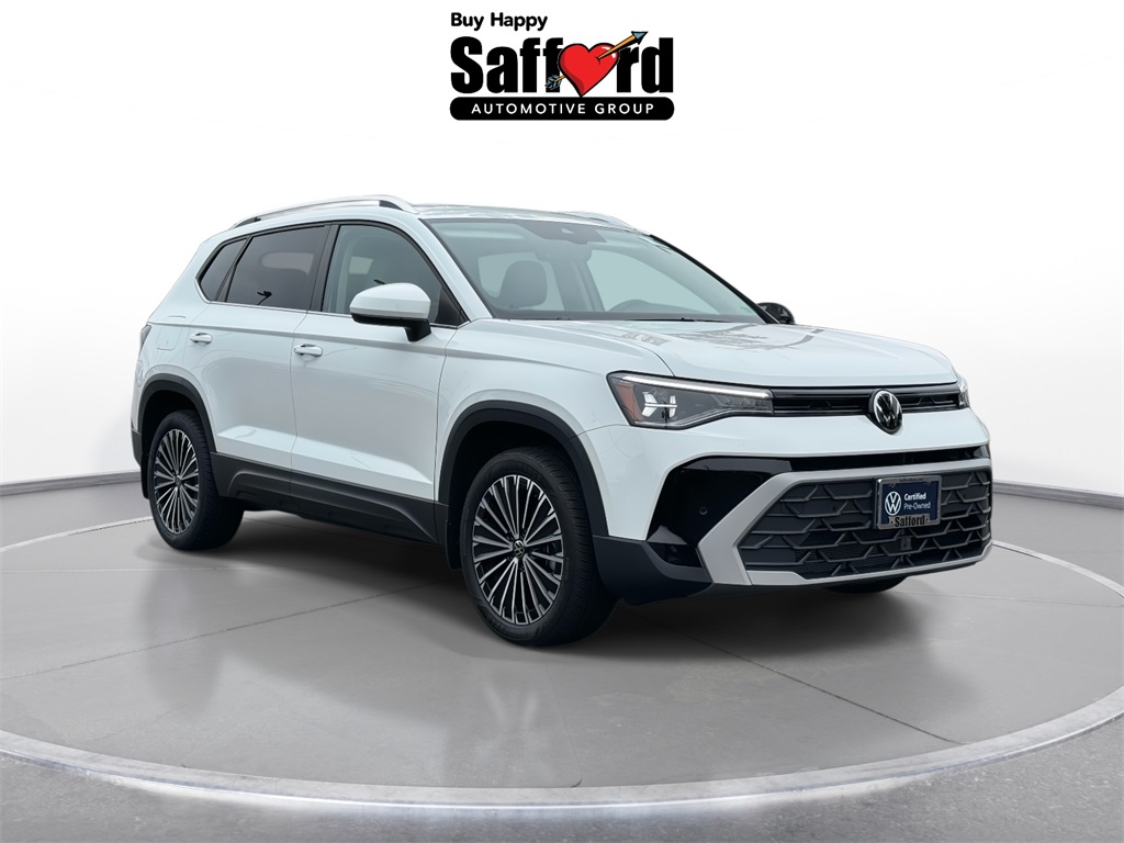 2025 Volkswagen Taos SE photo 6