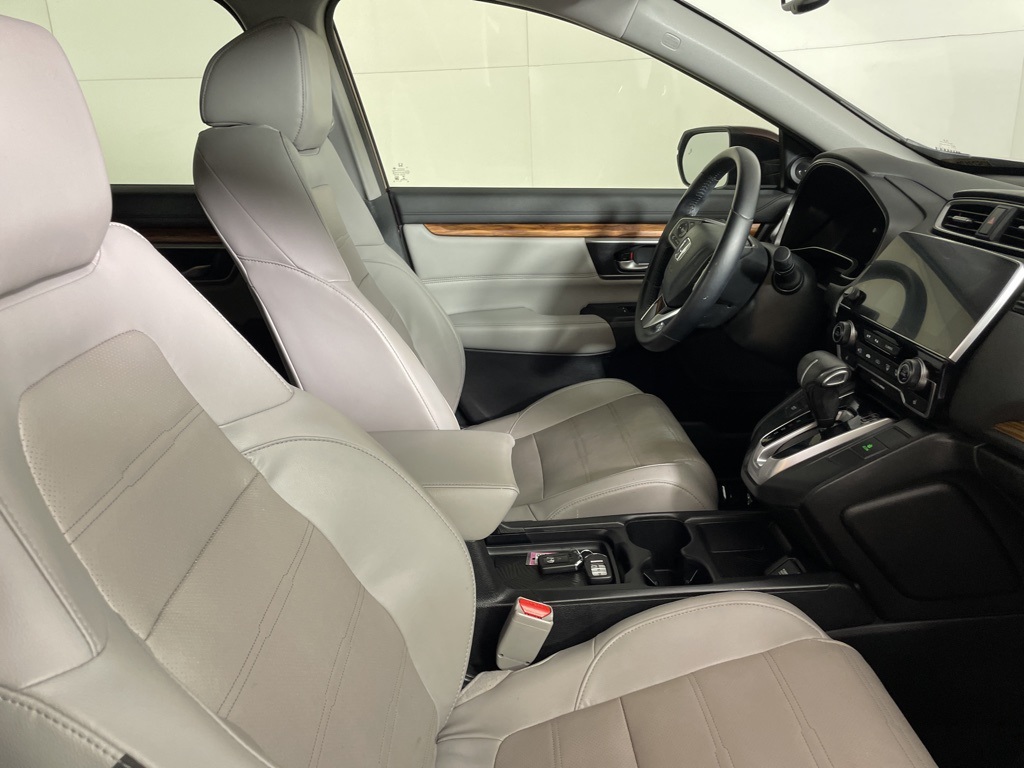 2018 Honda CR-V Touring photo 13