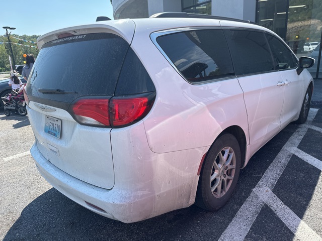 2021 Chrysler Voyager LXi photo 3
