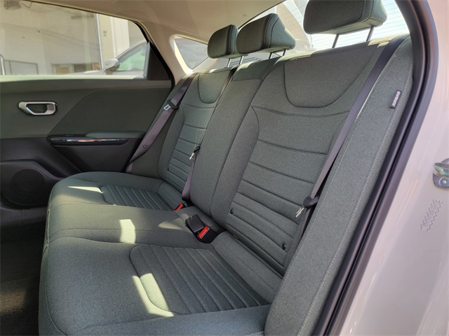 2025 Kia K4 EX photo 15