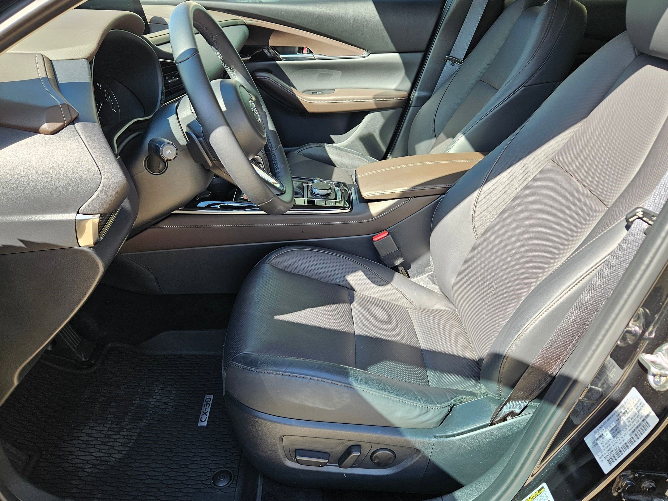 2025 Mazda CX-30 2.5 S Premium photo 16