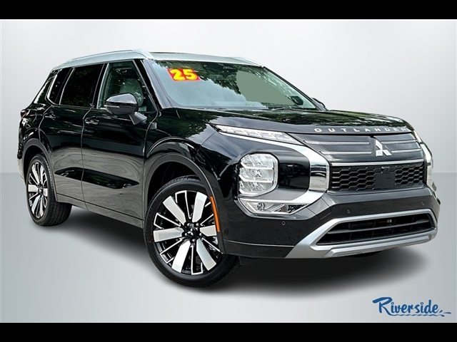 2025 Mitsubishi Outlander SEL Platinum Edition's photo