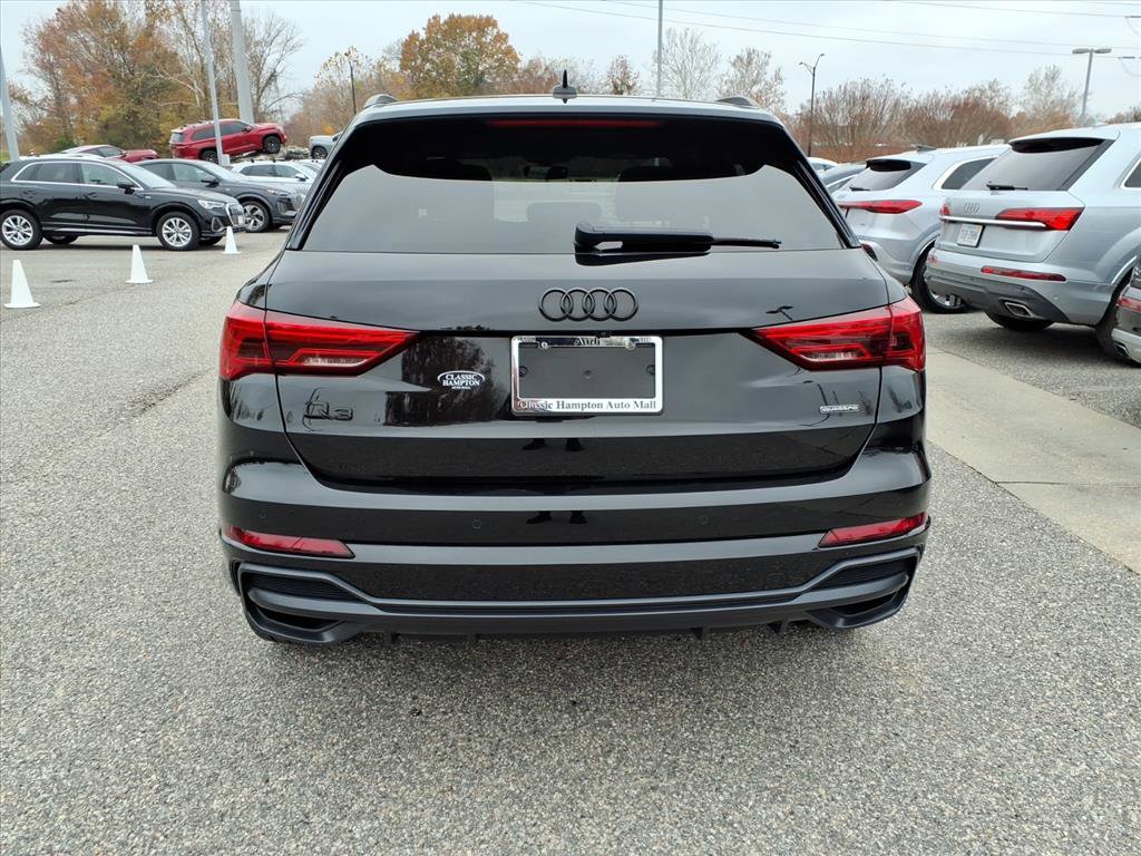 2021 Audi Q3 S line Premium photo 3