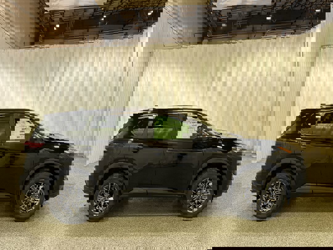 2026 Nissan Rogue S photo 4