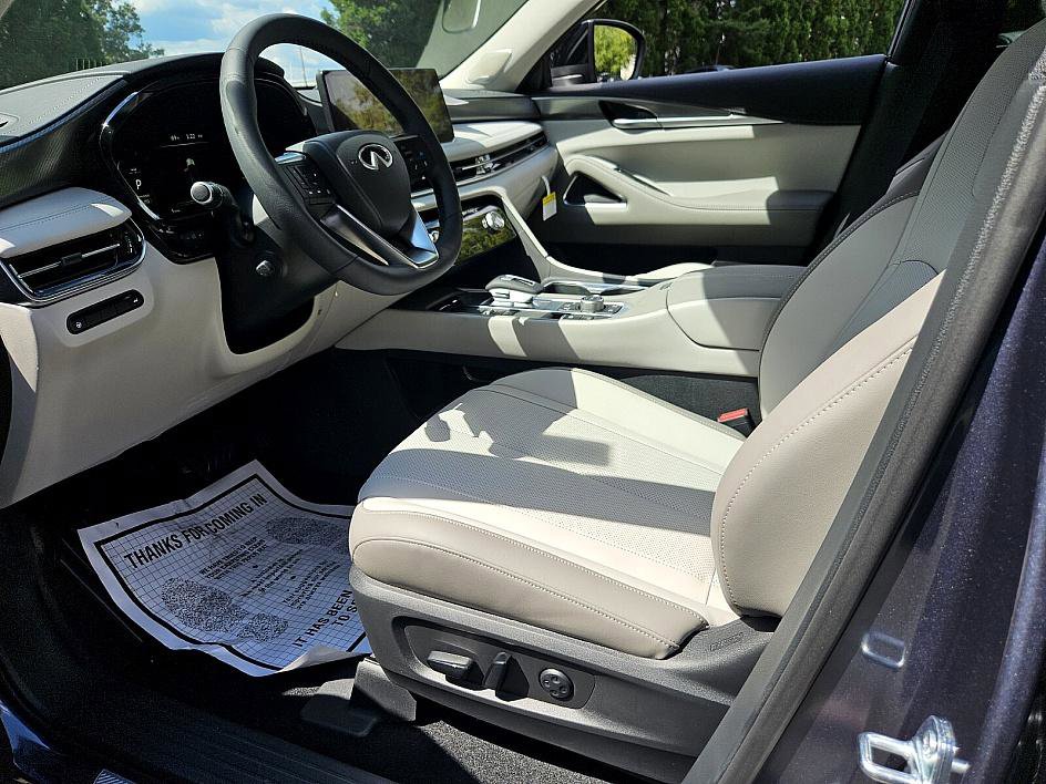 2026 Infiniti QX60 Luxe photo 7