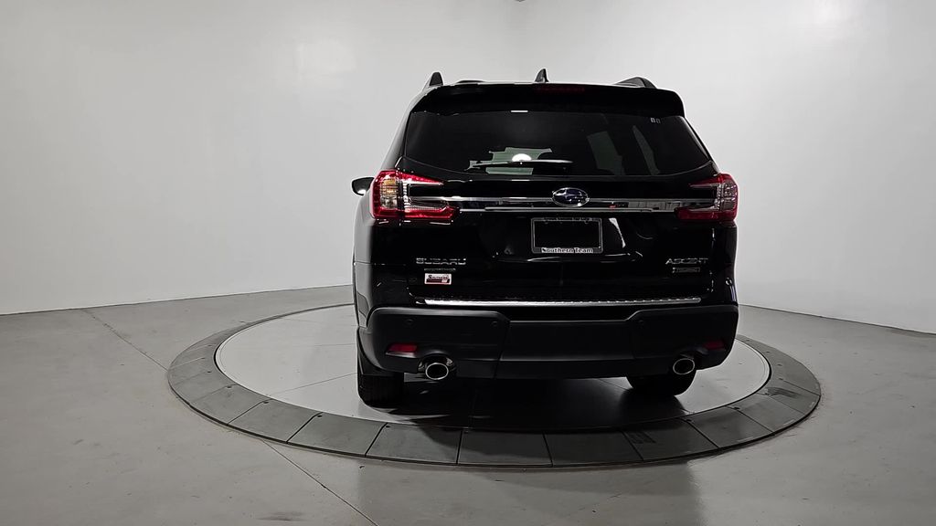2025 Subaru Ascent Touring photo 4