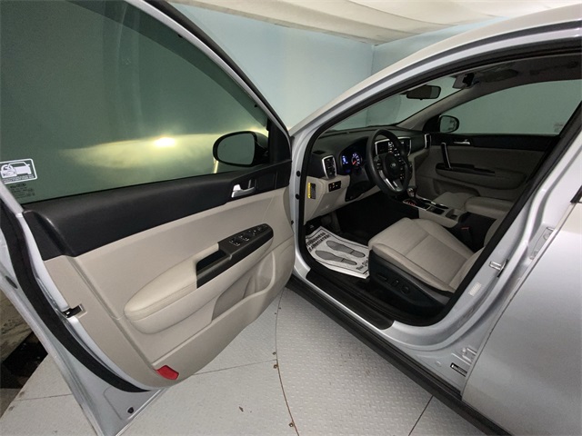 2020 Kia Sportage LX photo 11