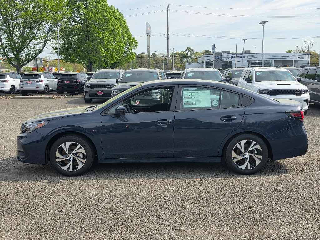 2025 Subaru Legacy Premium photo 3