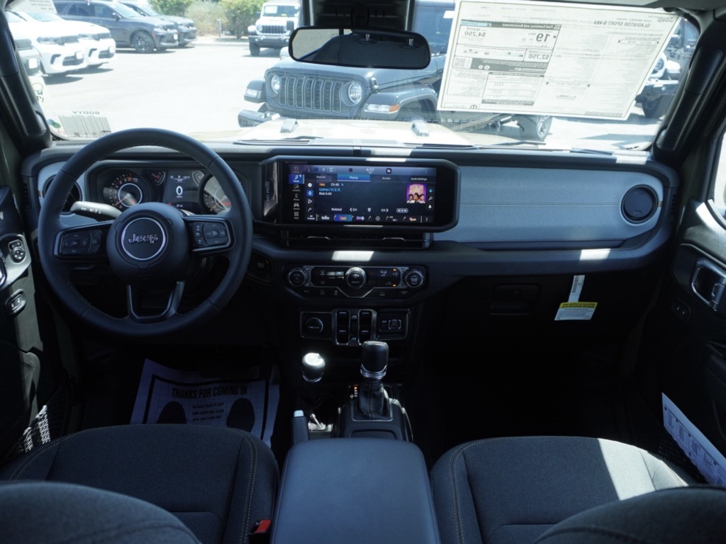 2025 Jeep Gladiator Sport photo 23