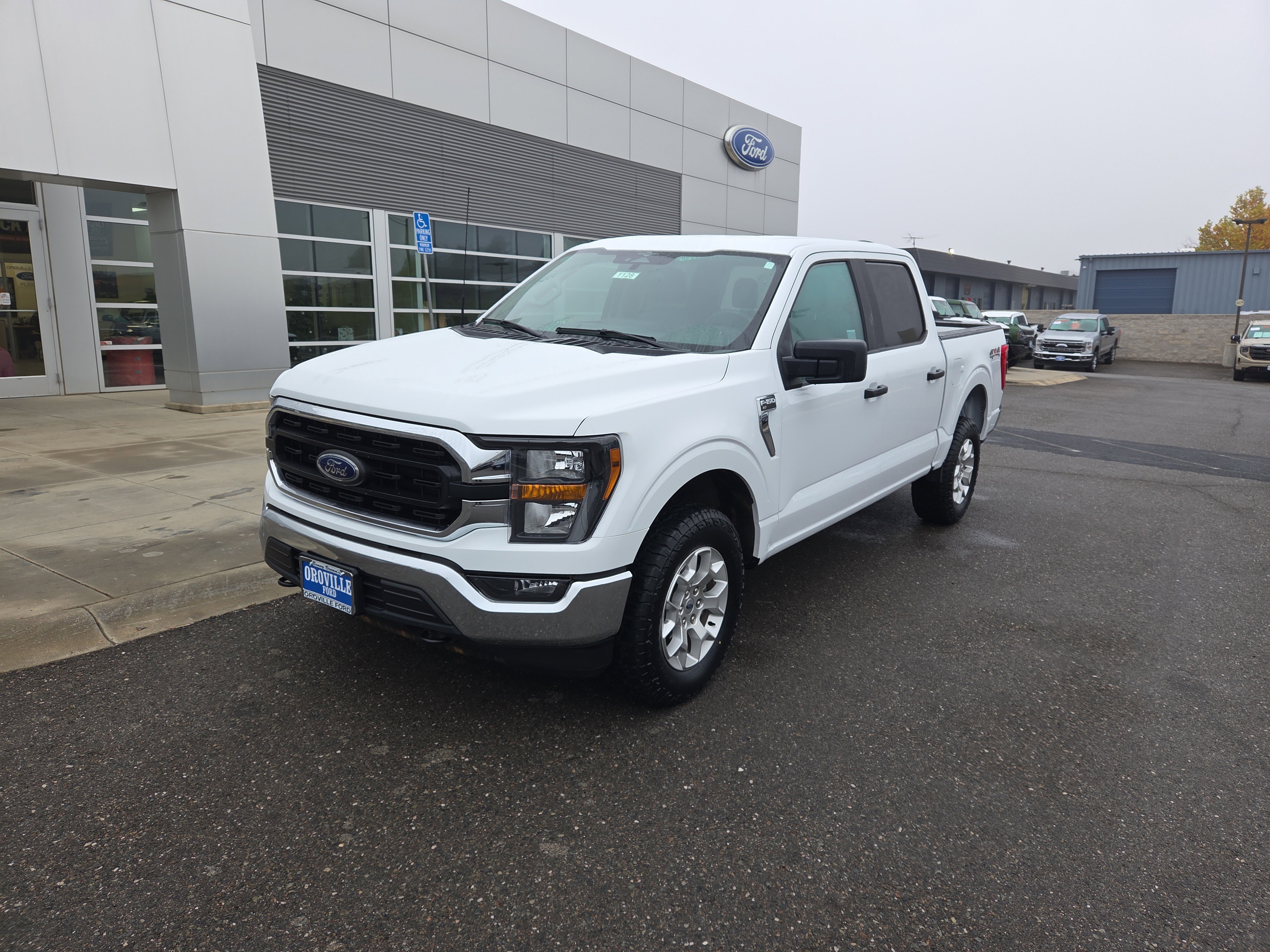 2023 Ford F-150 XL's photo