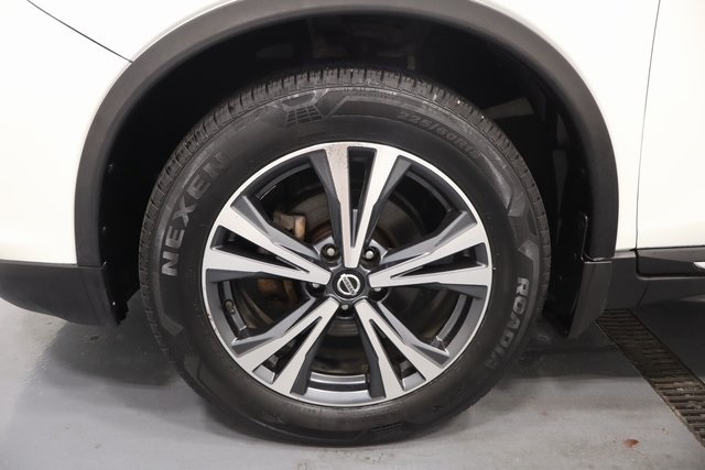 2017 Nissan Rogue SL photo 22