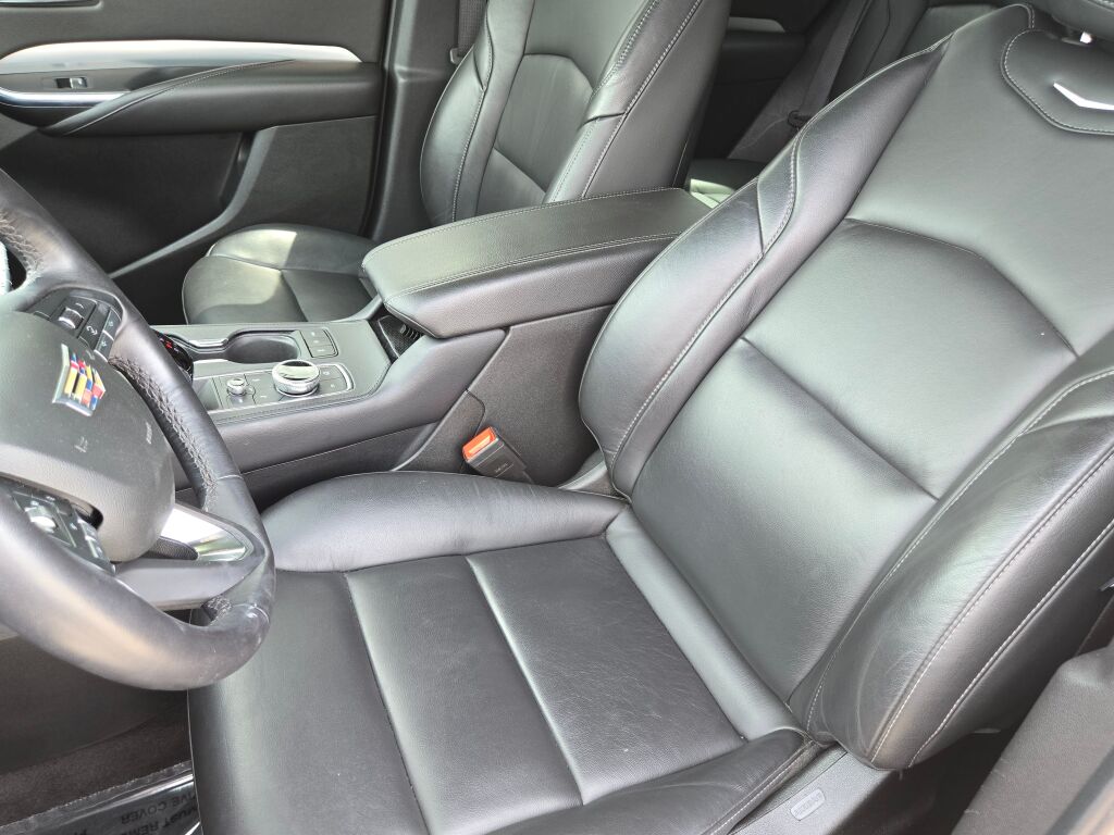2023 Cadillac XT4 Premium Luxury photo 18