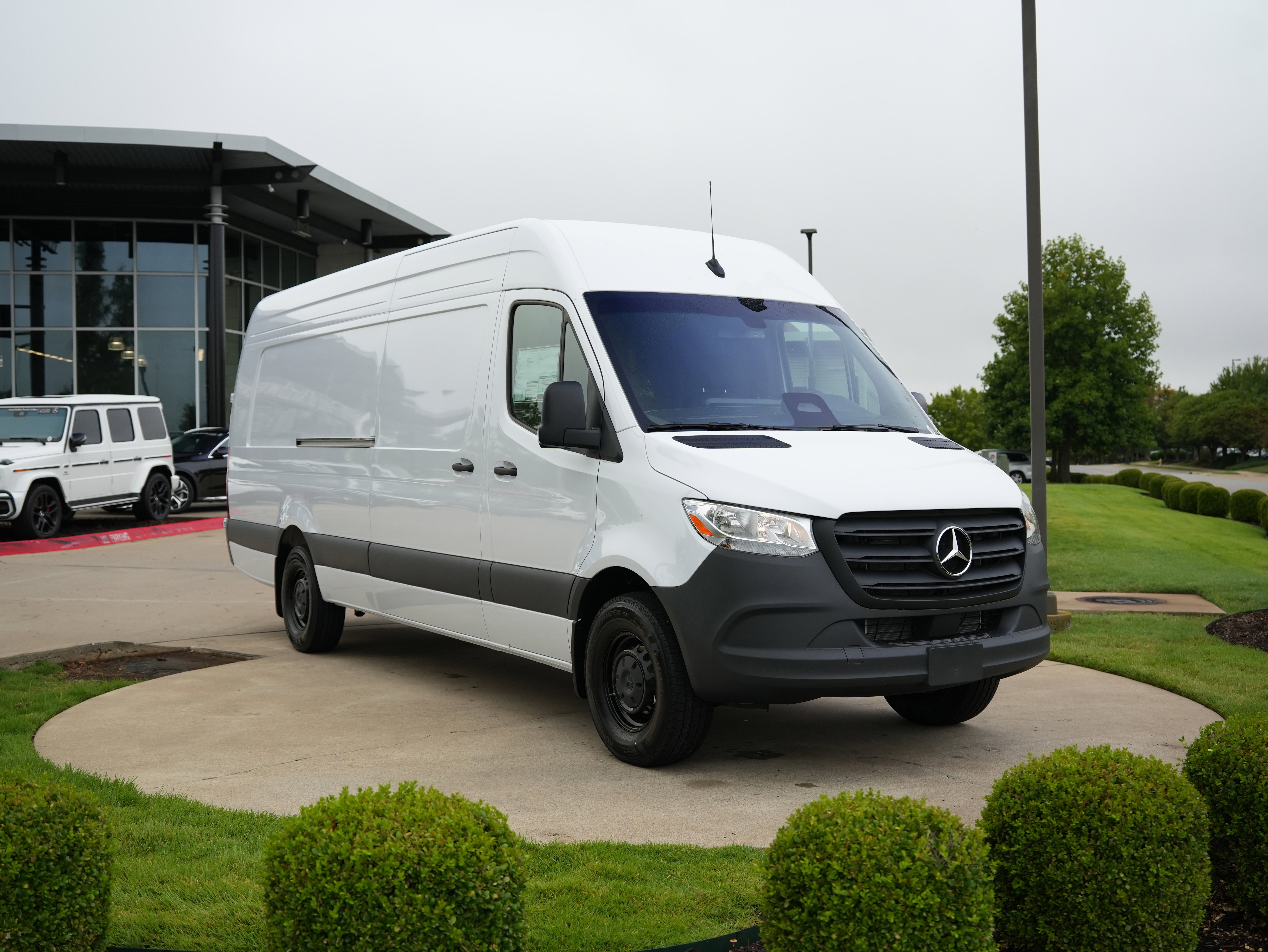 2025 Mercedes-Benz Sprinter Cargo Van Base's photo