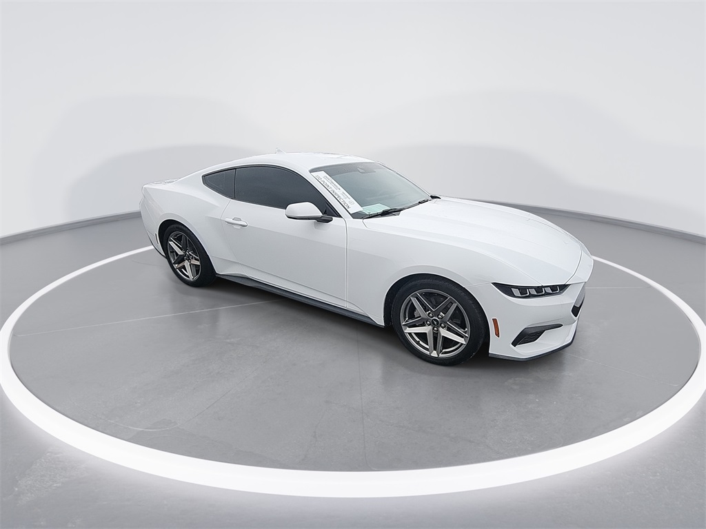 2024 Ford Mustang EcoBoost photo 2