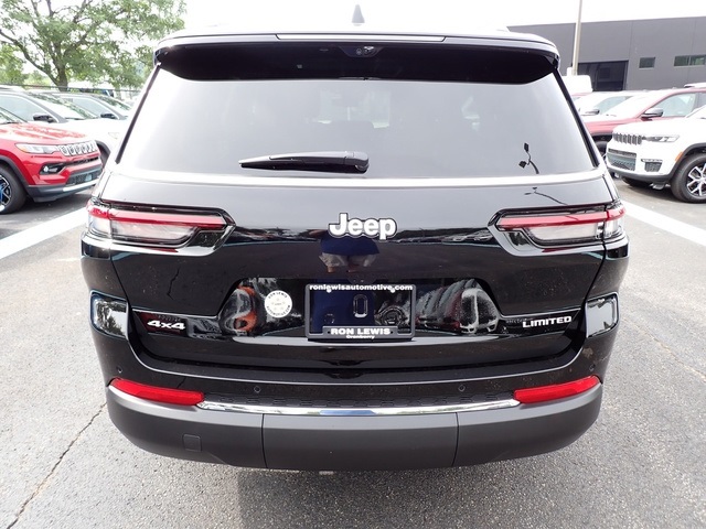 2025 Jeep Grand Cherokee Limited photo 2