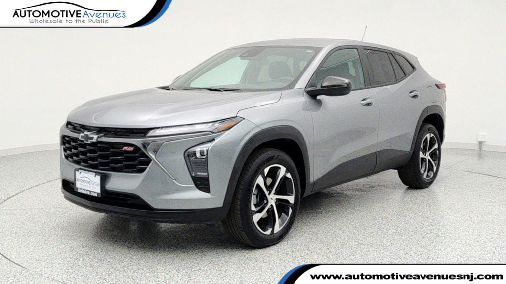 2025 Chevrolet Trax RS's photo