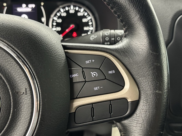 2015 Jeep Renegade Latitude North Edition photo 11