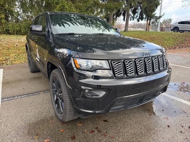 2022 Jeep Cherokee Laredo X photo 3