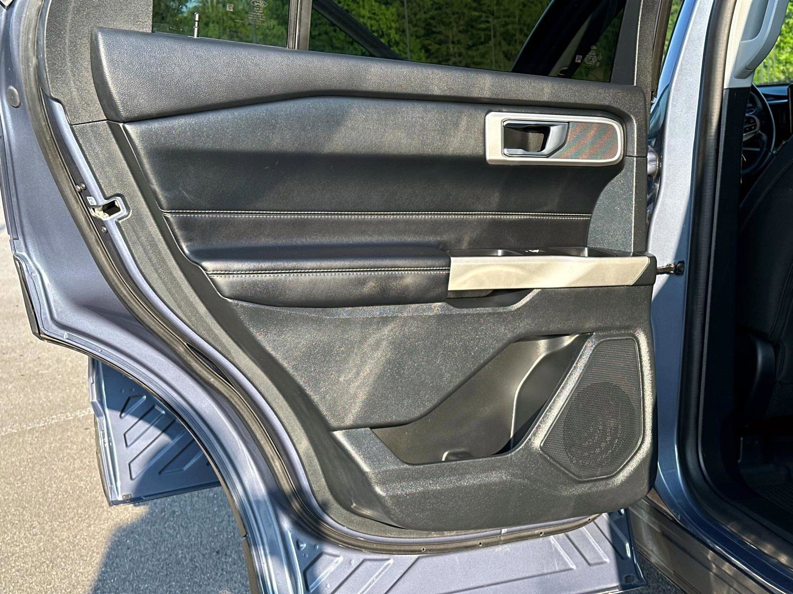 2021 Ford Explorer XLT photo 12