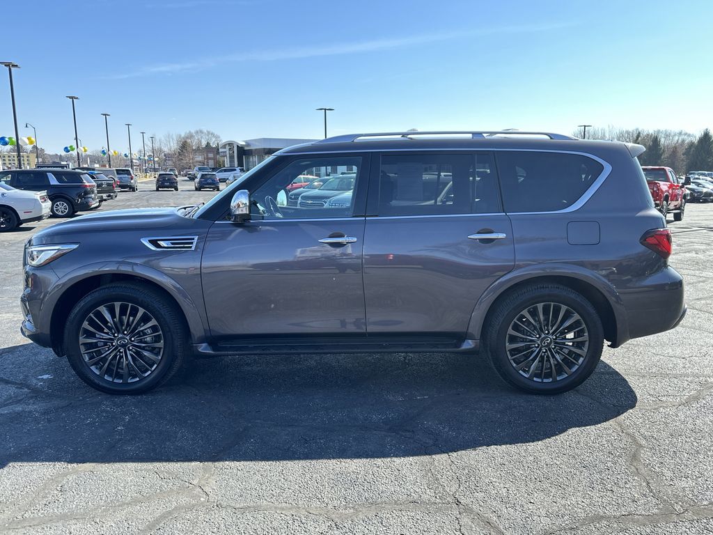 2023 INFINITI QX80 - Image 5