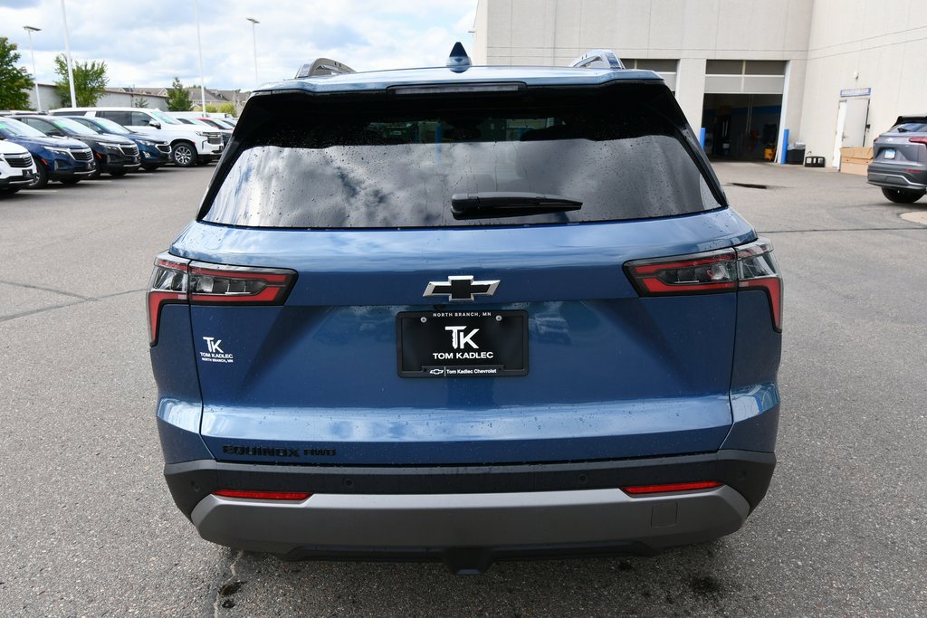 2026 Chevrolet Equinox LT photo 5