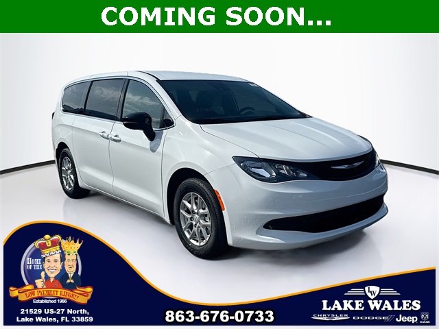 2025 Chrysler Voyager LX's photo