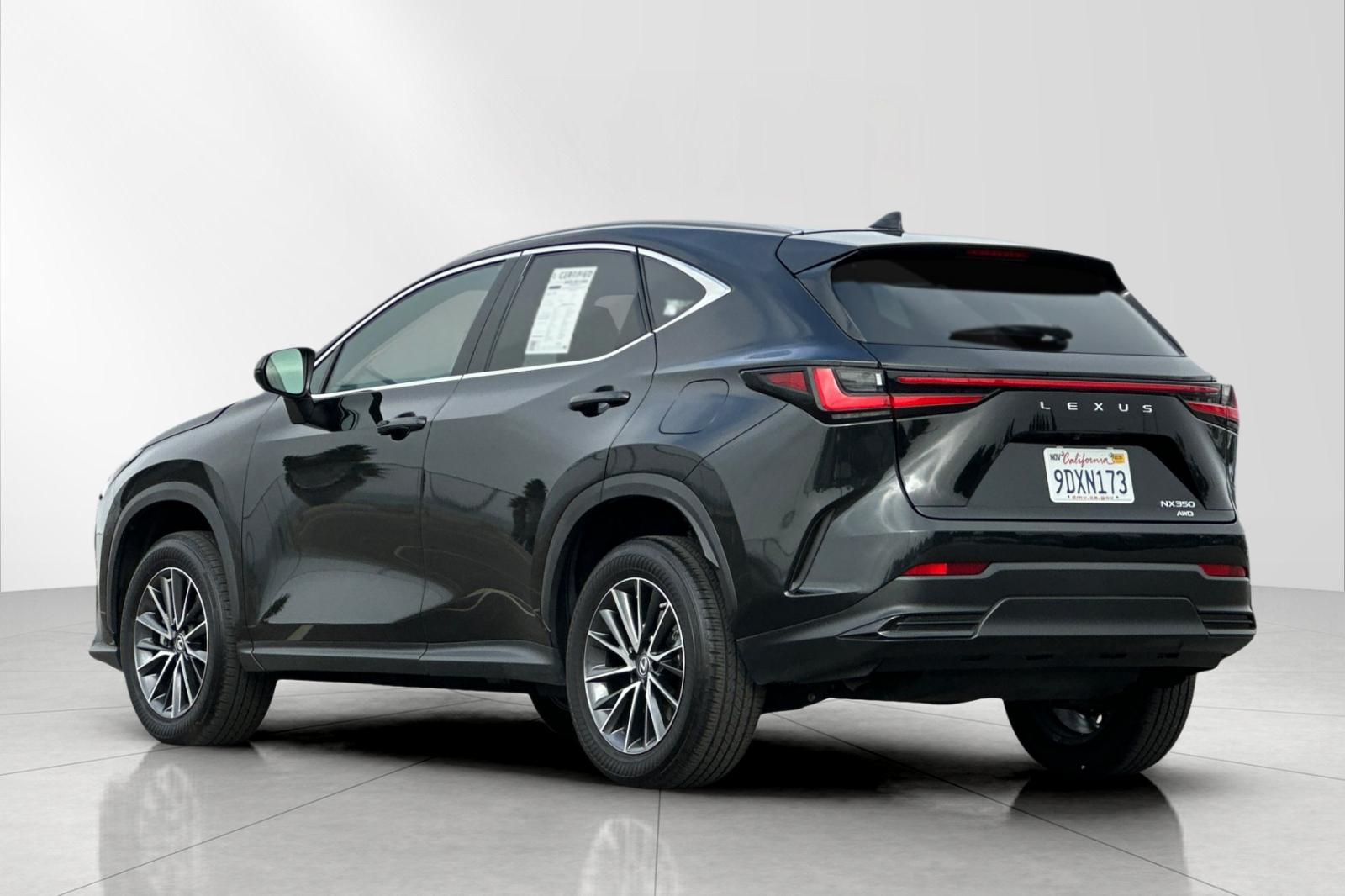 2022 Lexus NX 350 Luxury photo 2
