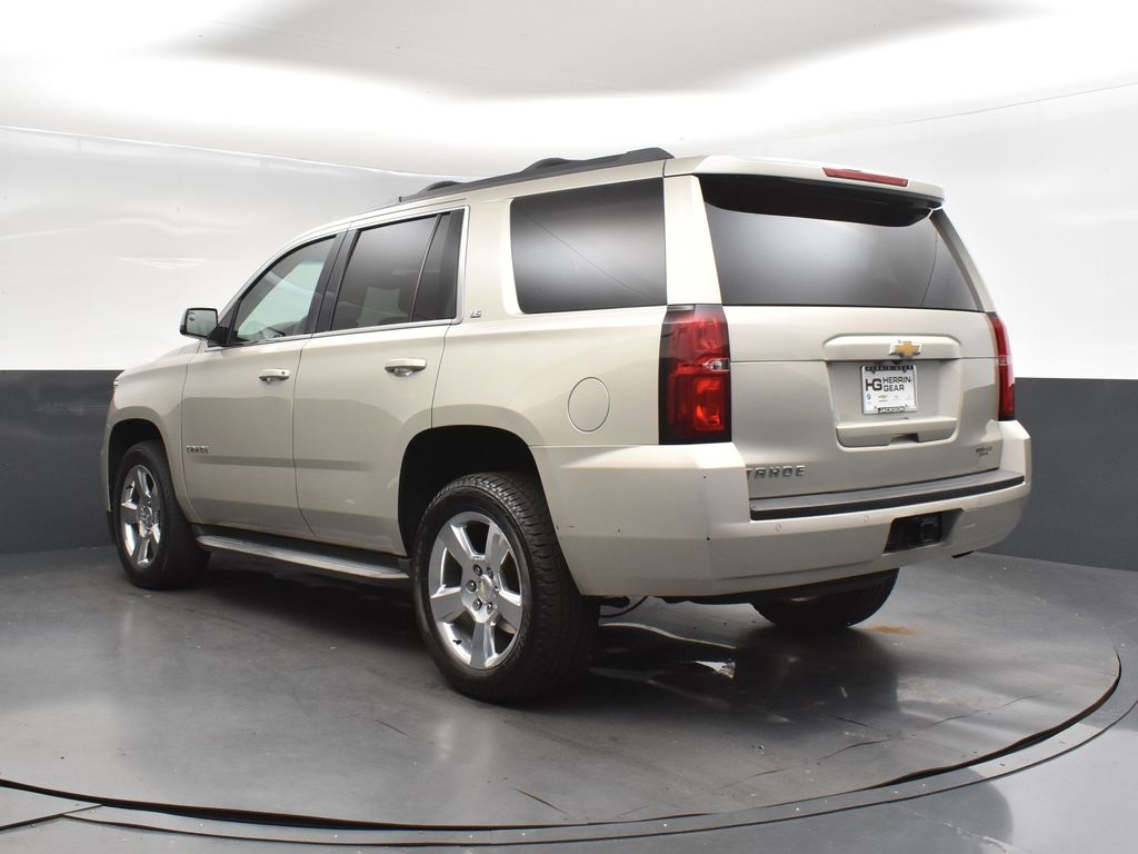 2016 Chevrolet Tahoe LS photo 3