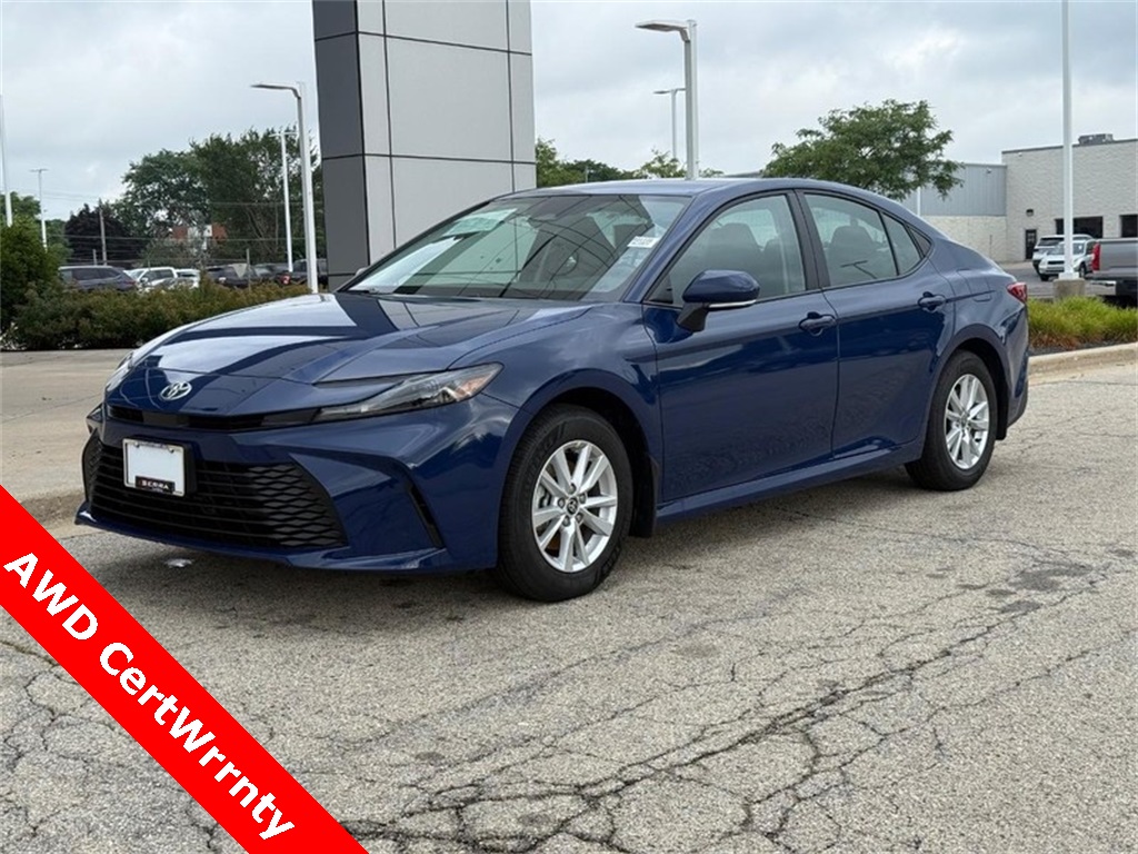 2025 Toyota Camry LE photo 7
