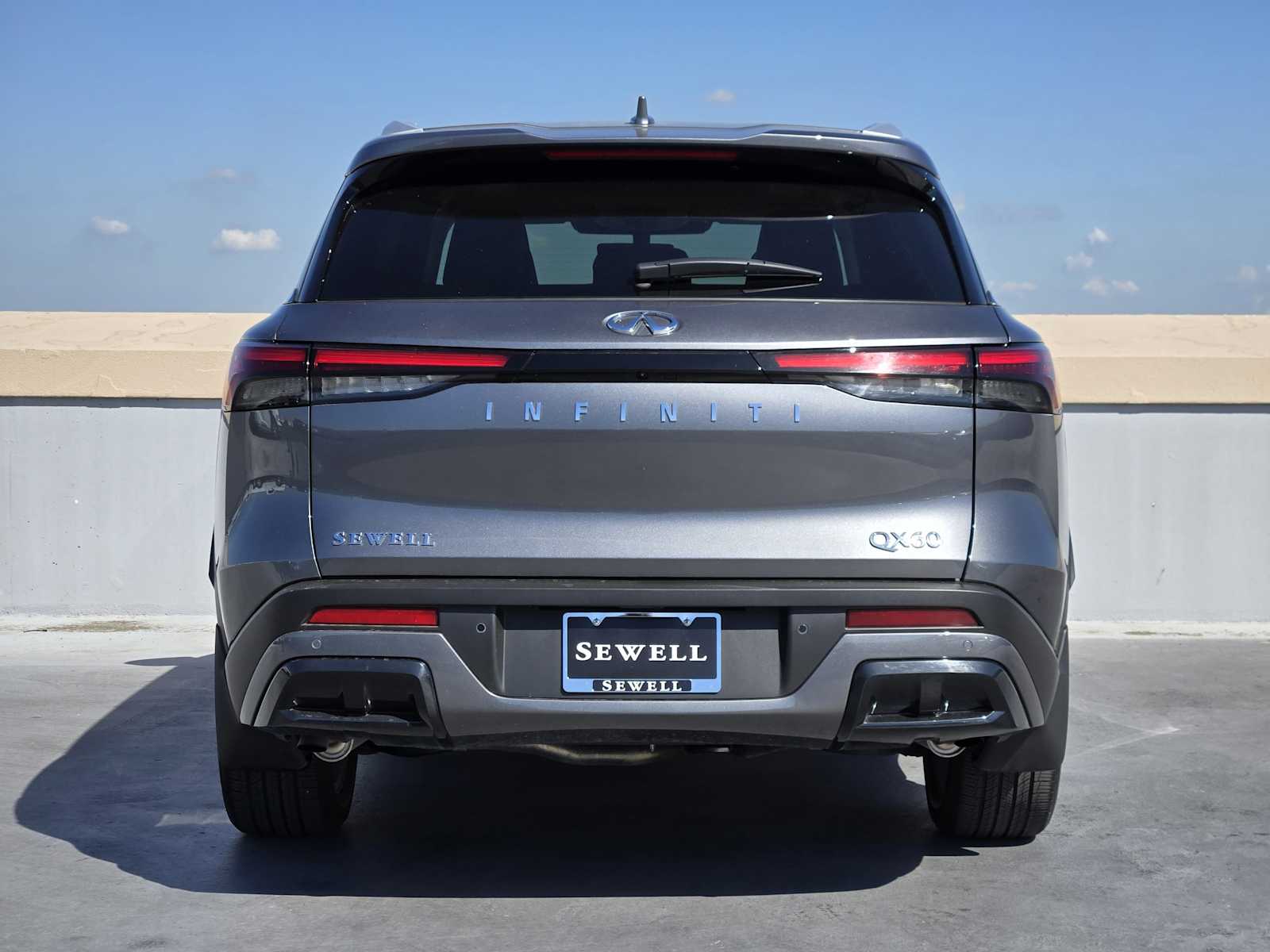 2025 Infiniti QX60 Luxe photo 2