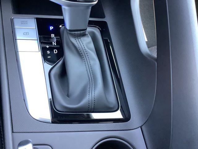 2025 Hyundai Elantra SE photo 26