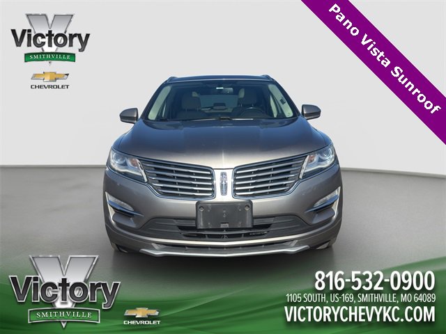 Used 2017 Lincoln MKC Select with VIN 5LMCJ2C99HUL33424 for sale in Kansas City
