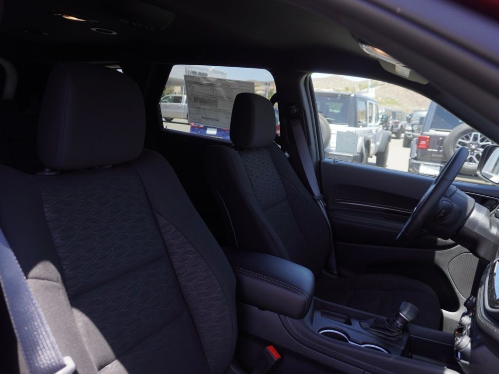 New 2024 Octane Red Pearl-Coat Exterior Paint Dodge SXT Blacktop image 25