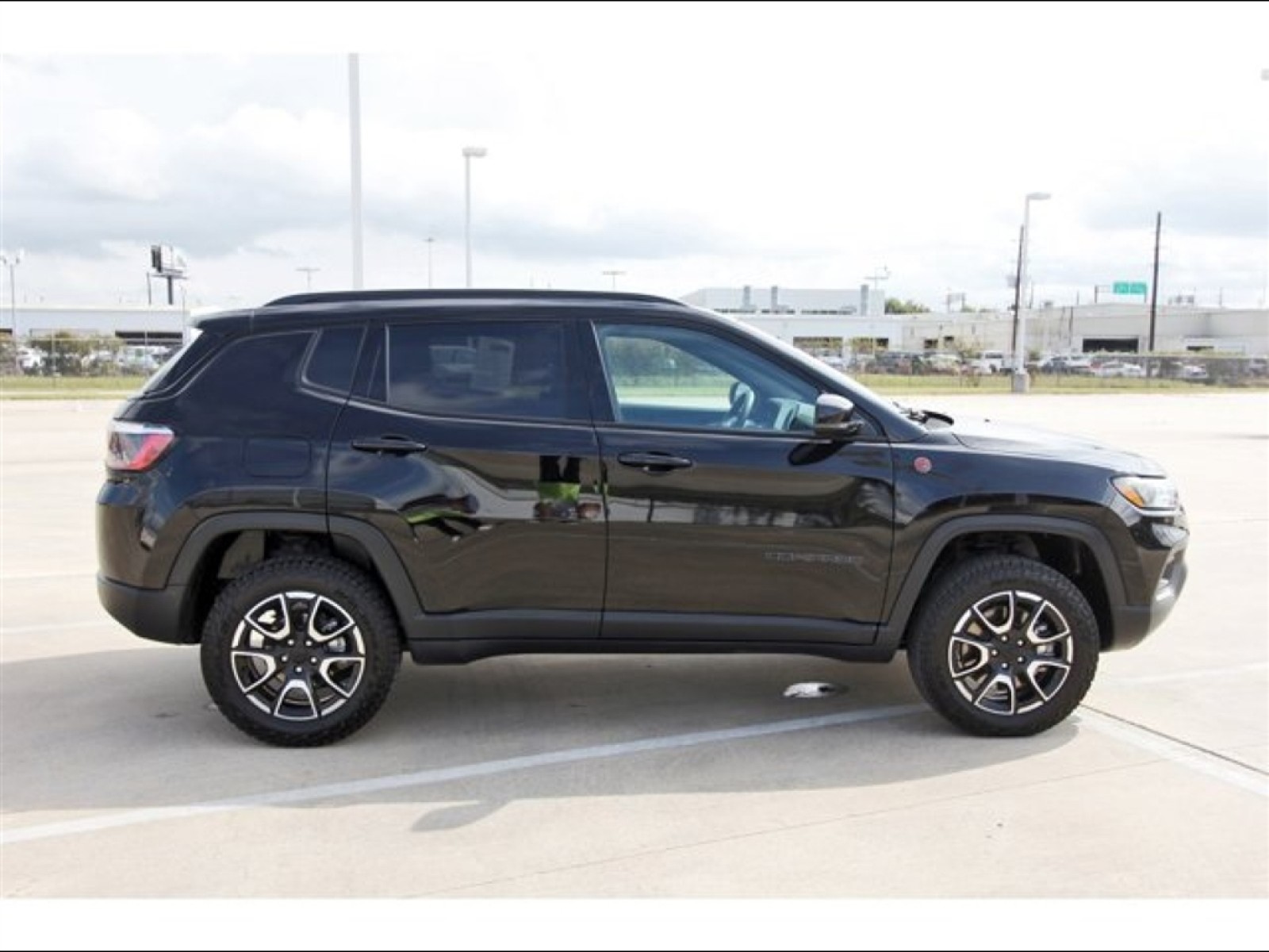 2024 Jeep Compass Trailhawk - 3
