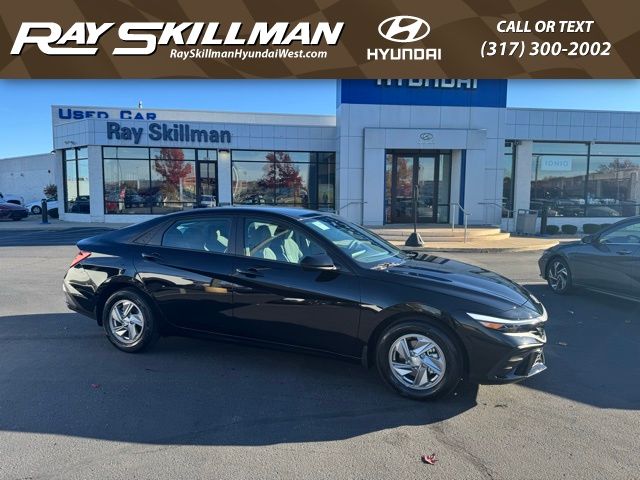 2026 Hyundai Elantra SE's photo