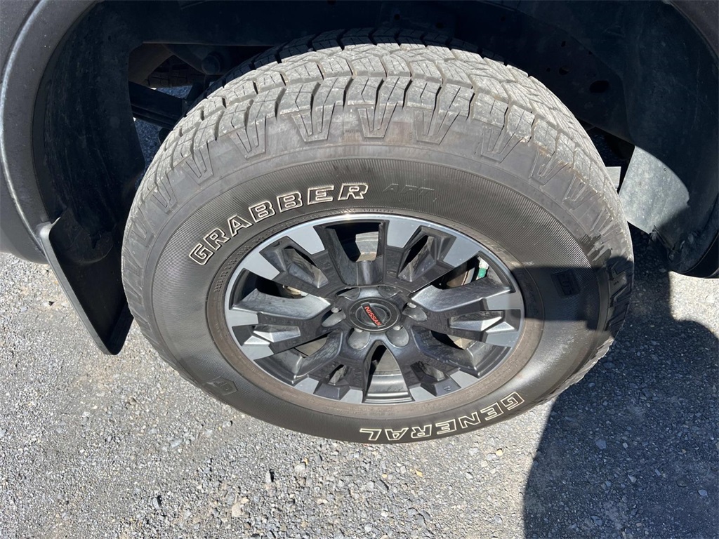 2021 Nissan Titan PRO-4X photo 13