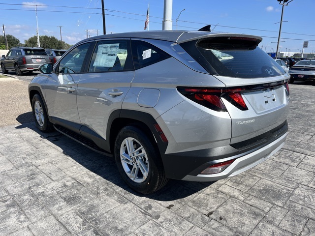 2026 Hyundai Tucson SE photo 4