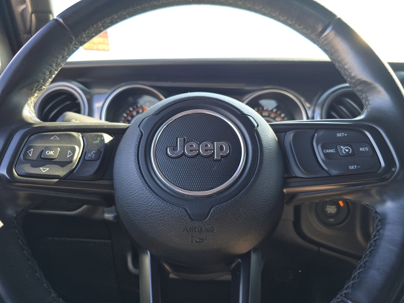 2022 Jeep Gladiator Altitude photo 27