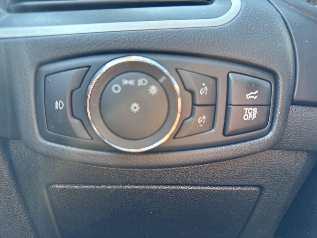 2022 Ford Edge SEL photo 20